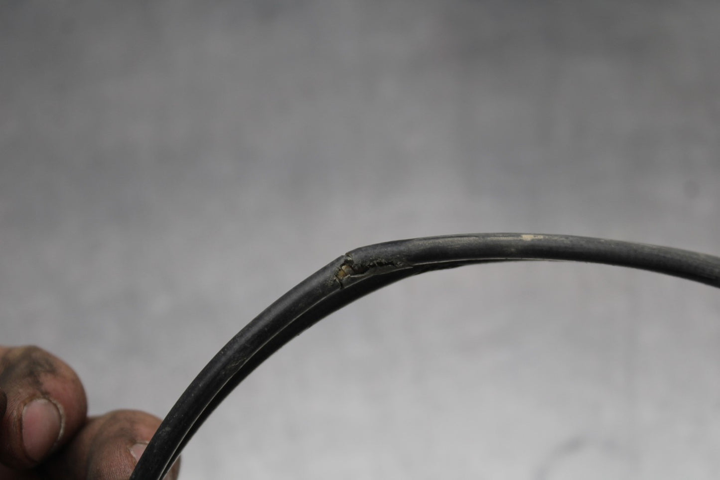 07-08 KAWASAKI NINJA ZX6R THROTTLE CABLE LINE HOUSING GUIDE BB203