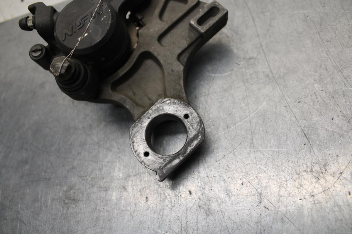 05 YAMAHA YZF R6S REAR BACK BRAKE CALIPER W MOUNT BRACKET BB600