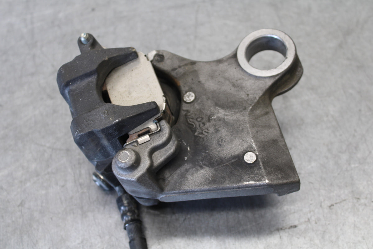 08-17 YAMAHA YZF R6 REAR BACK BRAKE CALIPER W MOUNT BRACKET 2C0-2580W-00-00