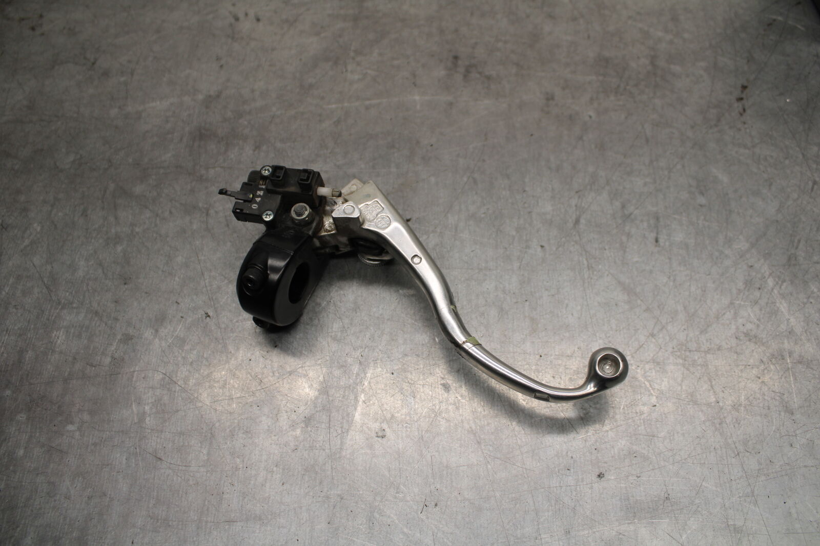 18-24 KAWASAKI NINJA 650 CLUTCH PERCH MOUNT WITH LEVER  BB725