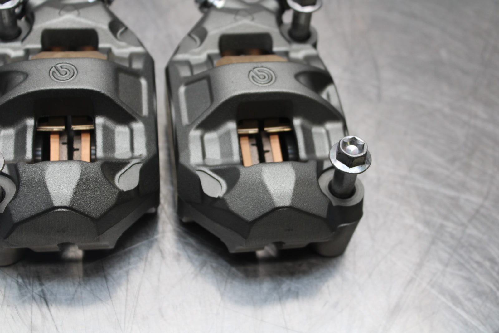 23-24 KAWASAKI NINJA ZX14R NEW!! RIGHT LEFT FRONT BRAKE CALIPER SET BB153