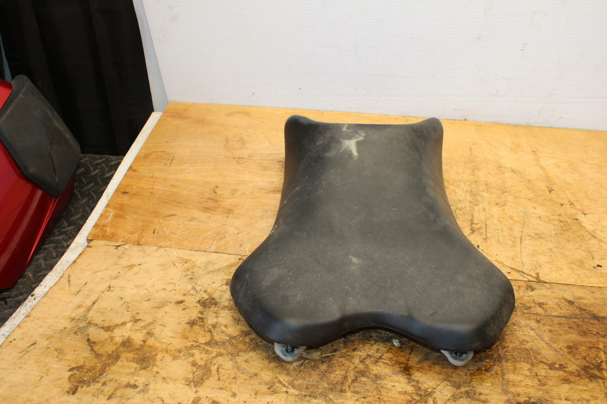 07-08 YAMAHA YZF R1 FRONT DRIVERS SEAT PAD SADDLE PILLION BB337