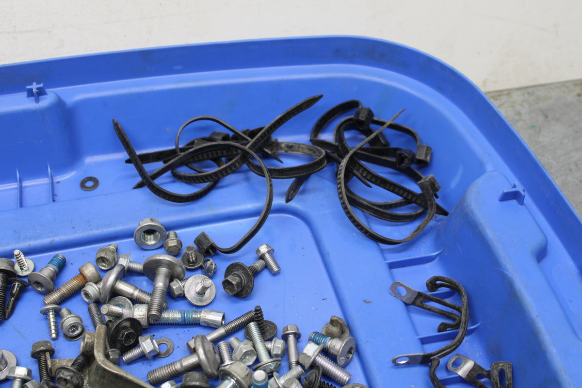 13-16 SUZUKI BANDIT 1250S ABS MOUNTING BOLTS HARDWARE MOTOR SCREWS BB134