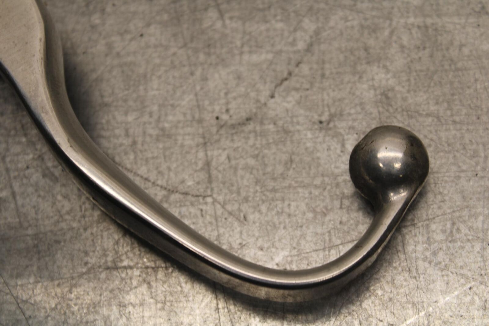 2005 Kawasaki Vulcan 1500 VN1500N FRONT BRAKE MASTER FLUID RESERVOIR BB576