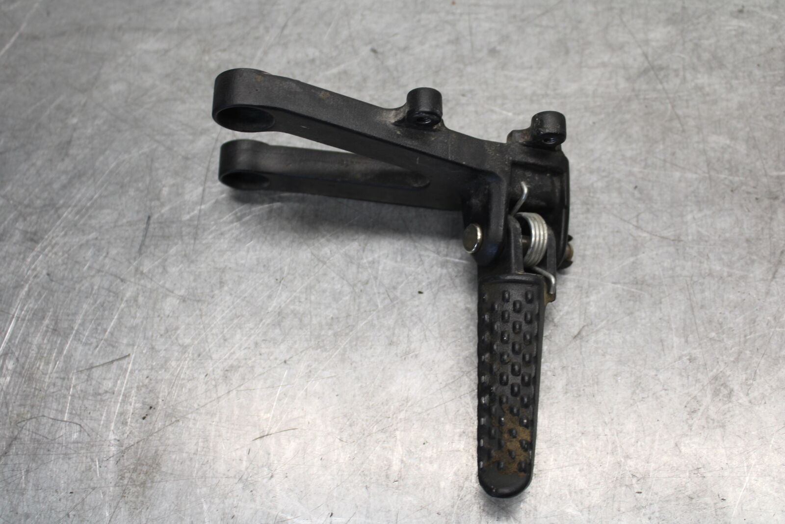 05-06 HONDA CBR600RR LEFT REARSET REAR SET DRIVER FOOT PEG REST STOP BB399
