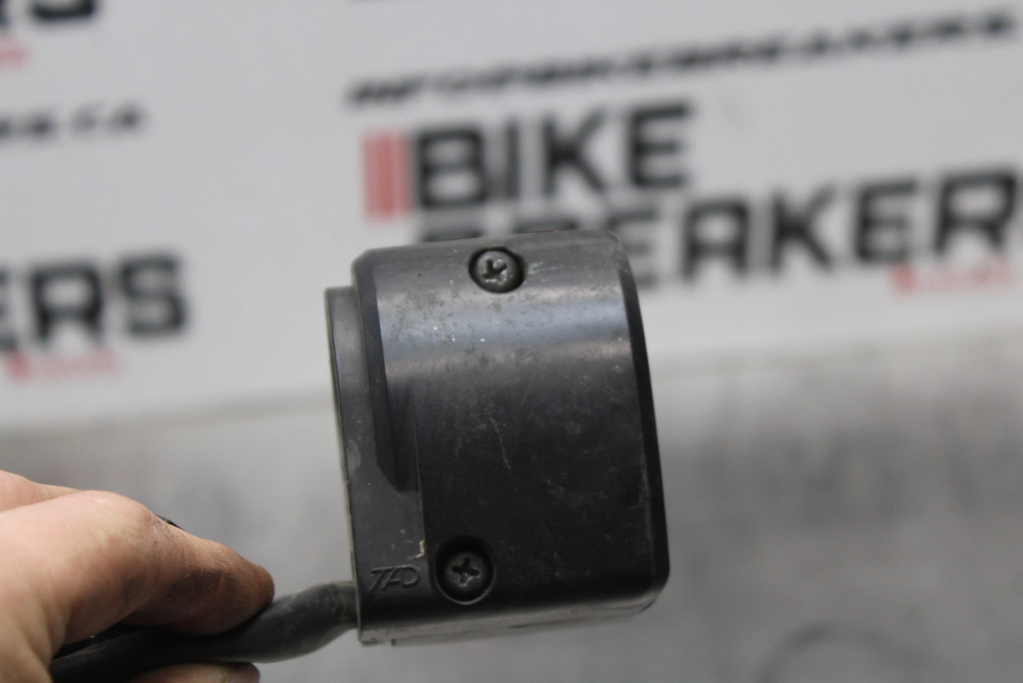 09-10 KAWASAKI ER-6N LEFT CLIP ON HANDLE HORN SIGNALS SWITCH SWITCHES BB205