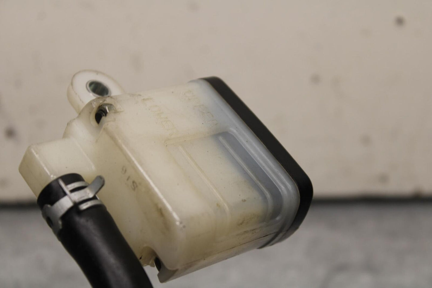 06-07 SUZUKI GSXR 600 REAR BACK BRAKE MASTER CYLINDER W RESERVOIR BB104