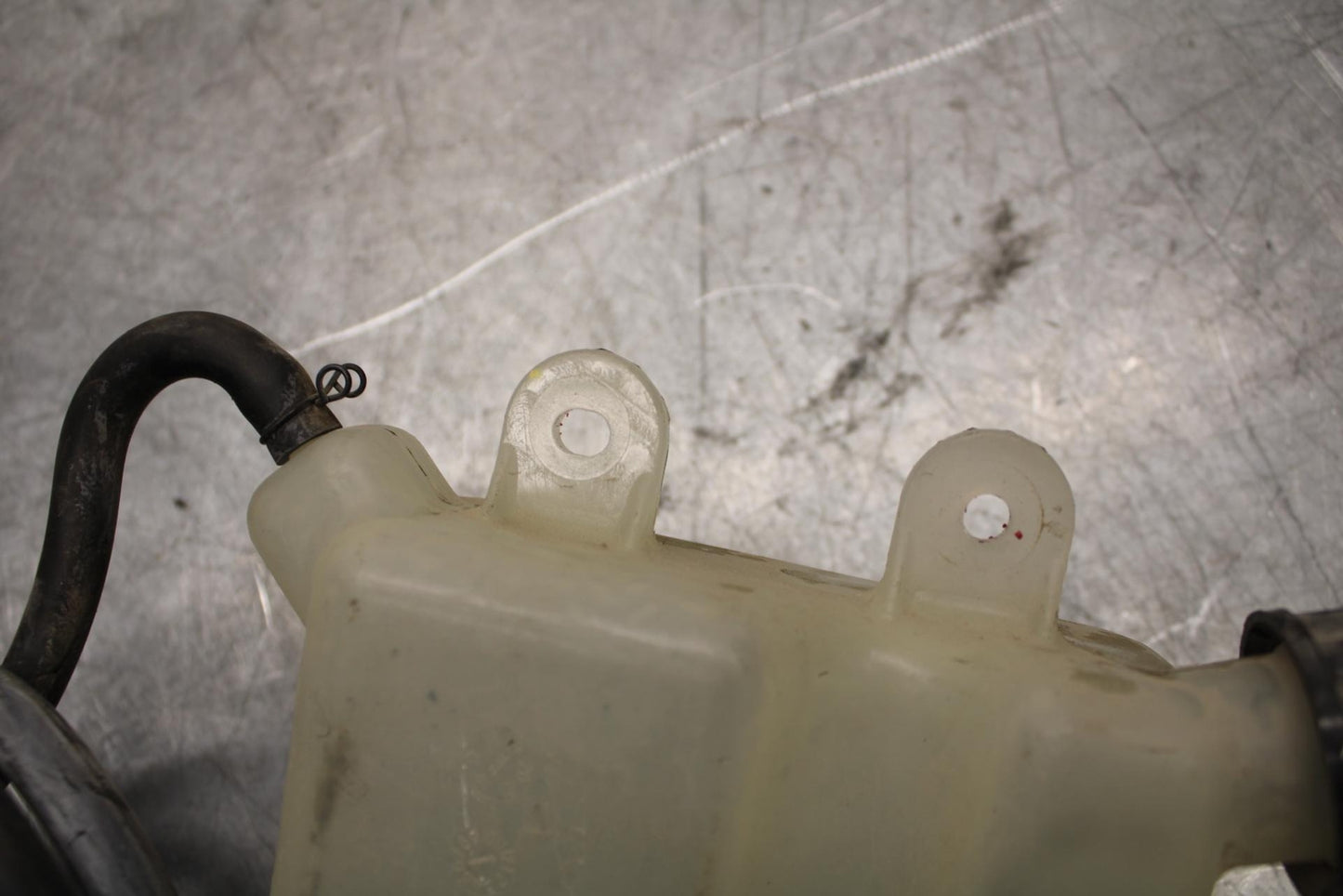 17 KAWASAKI Z900 ZR900 COOLANT WATER TANK RESERVOIR BOTTLE 43093-0006 BB549