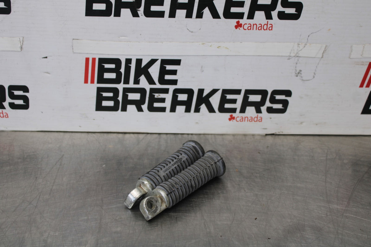 88-03 HARLEY-DAVIDSON SPORTSTER 1200 REAR PASSENGER FOOT STEP PEG SET BB886