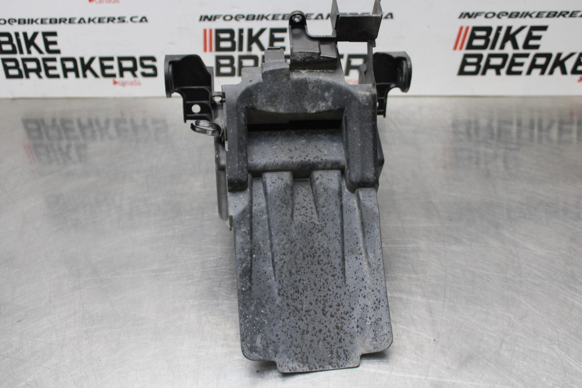 17-24 SUZUKI SV650 REAR BACK TAIL UNDERTAIL BATTERY TRAY PLASTIC BB829