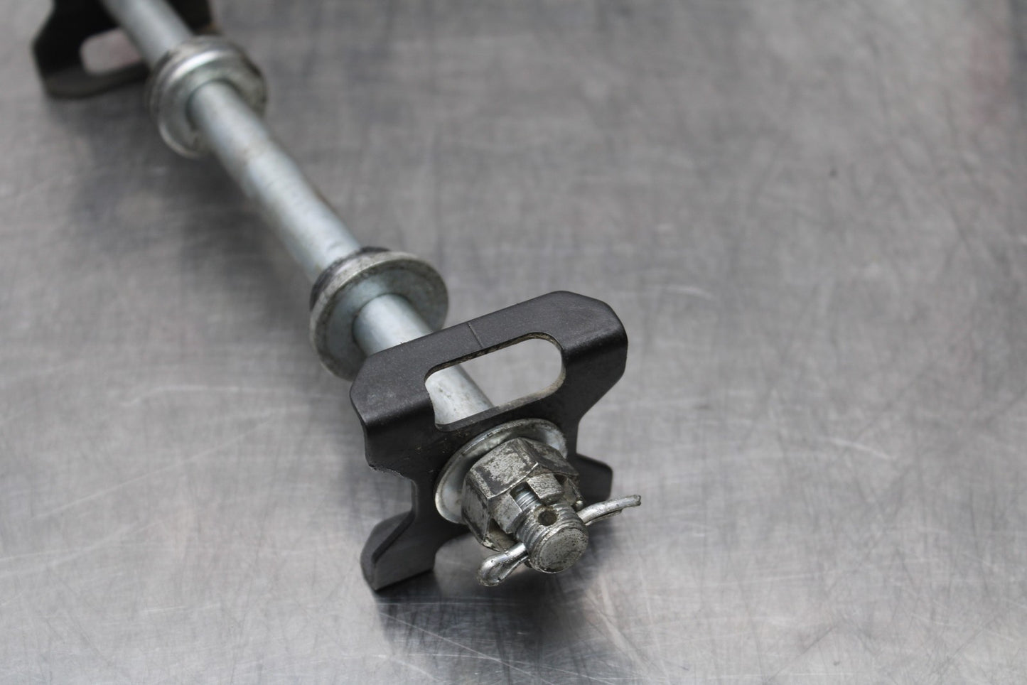 13-17 KAWASAKI NINJA 300 EX300 ABS REAR AXLE BACK WHEEL RIM BOLT AXEL BB187