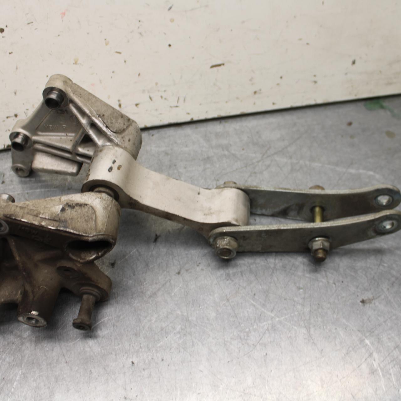 01-06 HONDA CBR600F4I REAR DOGBONE SHOCK LINKAGE LINK BB644