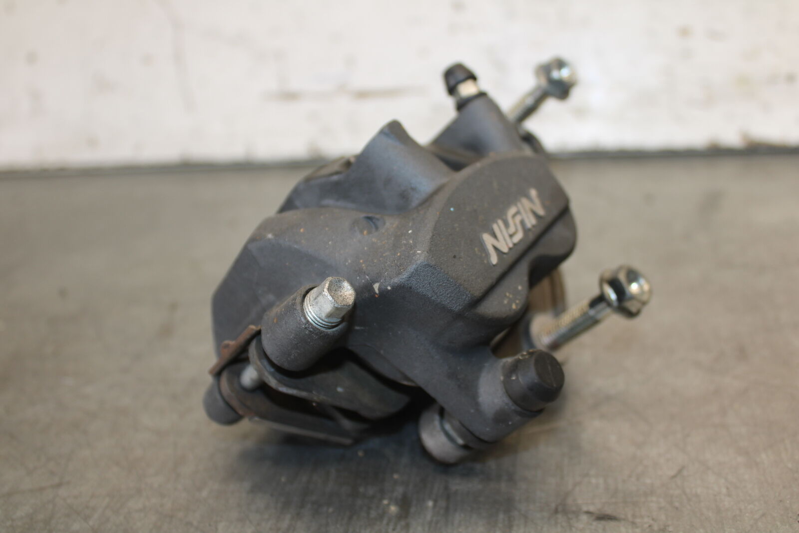 13-15 HONDA CBR500R RIGHT FRONT BRAKE CALIPER 45250-MGZ-J01 BB704