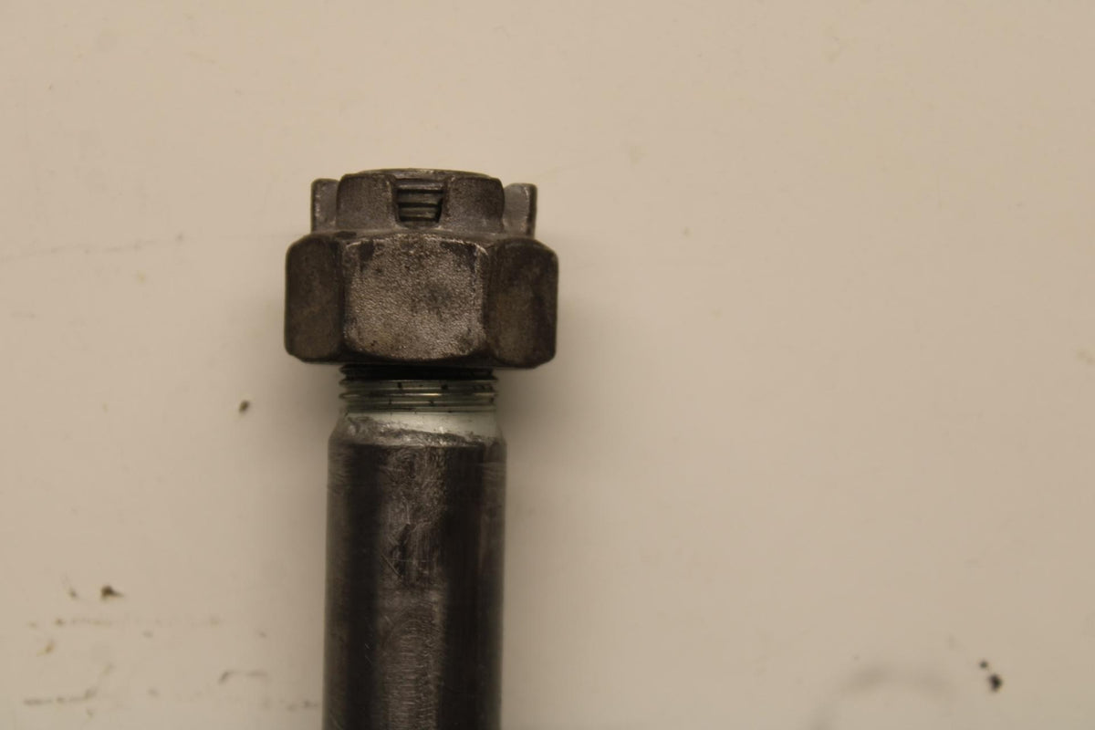 03-08 KAWASAKI VULCAN 1600 REAR AXLE BACK WHEEL RIM PIVOT BOLT AXEL BB616