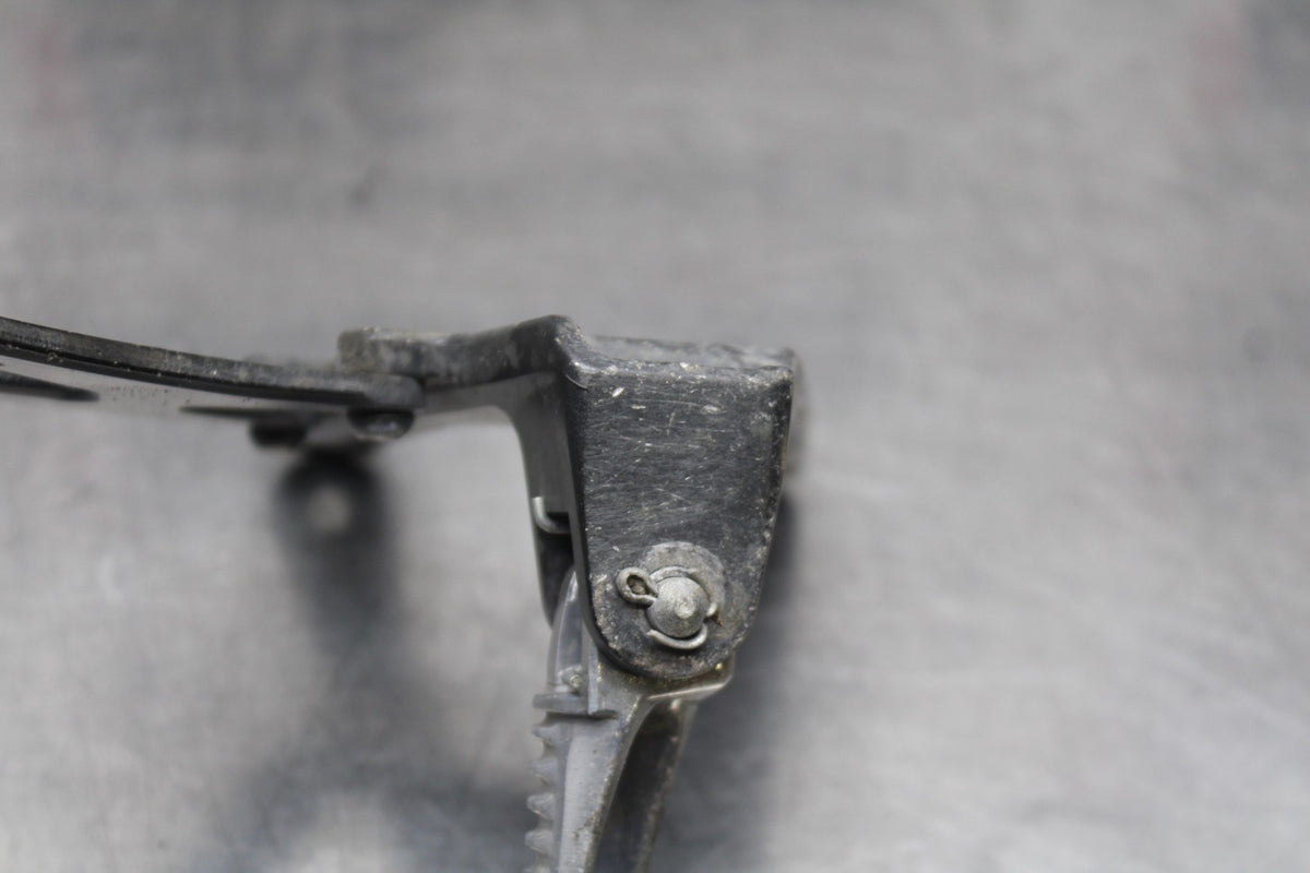 18 YAMAHA YZF R1  LEFT REARSET REAR SET DRIVER FOOT PEG REST STOP BB838