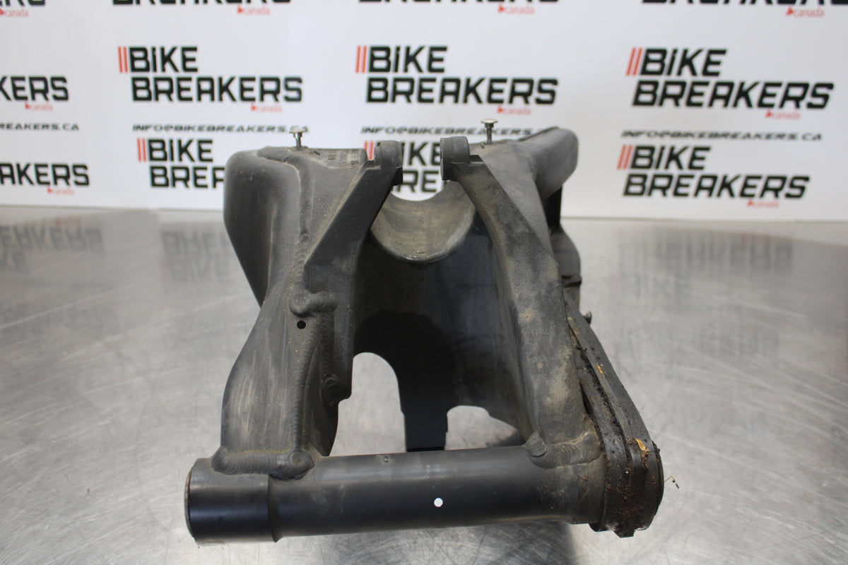 12-16 HONDA CBR1000RR REAR SWINGARM BACK SUSPENSION SWING ARM BB157