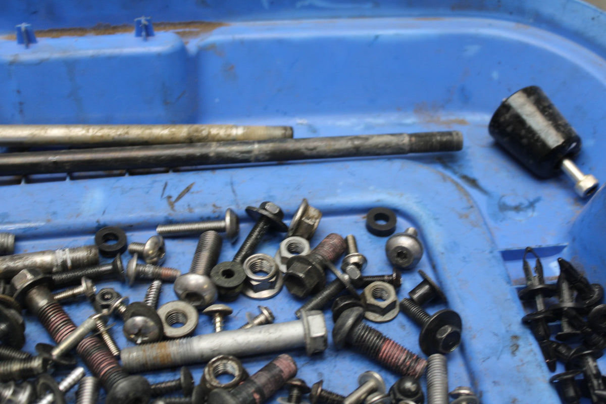 08 KAWASAKI NINJA ZX10R MOUNTING BOLTS HARDWARE SCREWS BB902