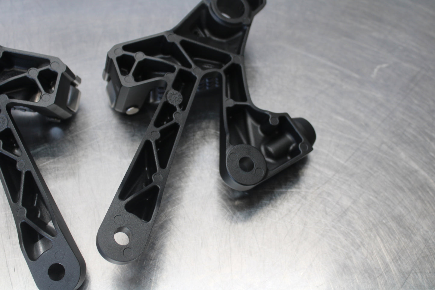 23-24 KAWASAKI NINJA ZX14R REAR BACK PASSENGER PEG SET PAIR BB169