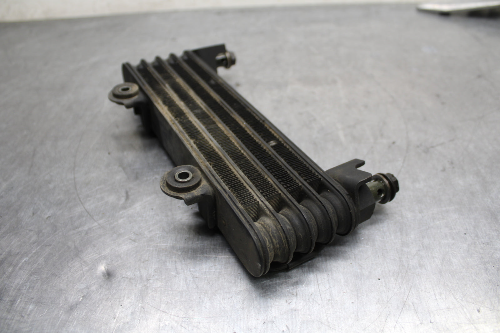 03 SUZUKI SV650S ENGINE MOTOR OIL COOLER  BB130