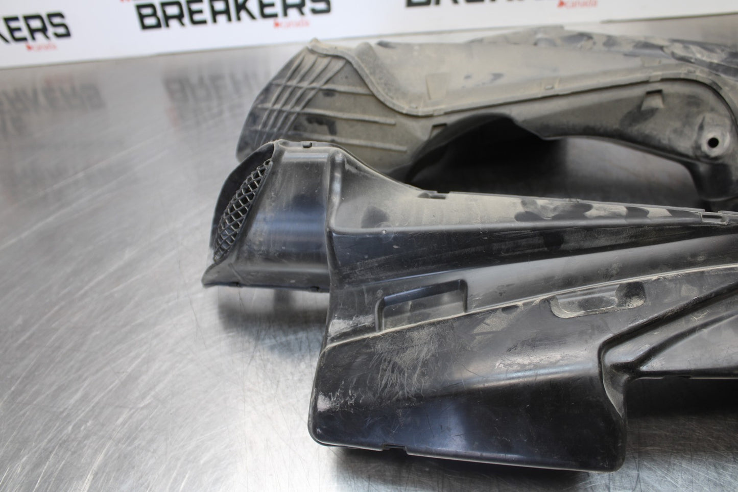 06-07 SUZUKI GSXR 600 RIGHT LEFT AIR INTAKE DUCTS BB170