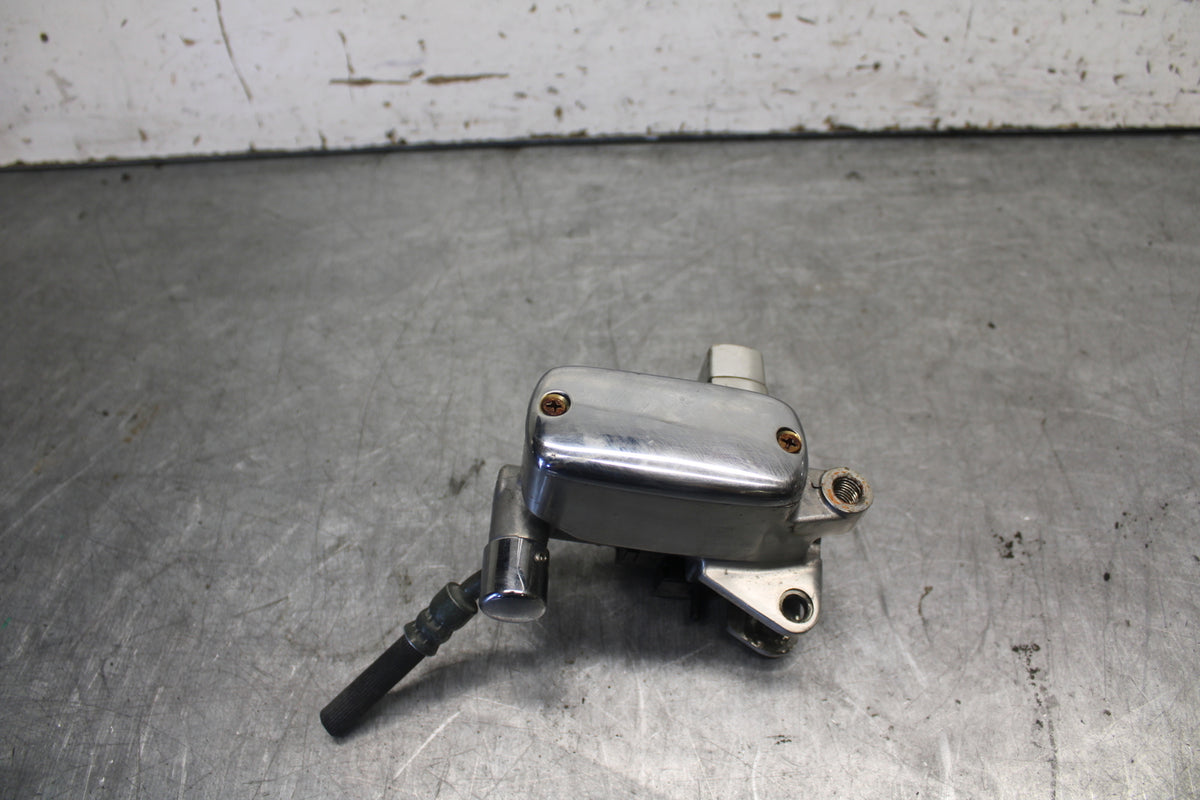 05-06 YAMAHA ROYAL STAR FRONT BRAKE MASTER CYLINDER BB697
