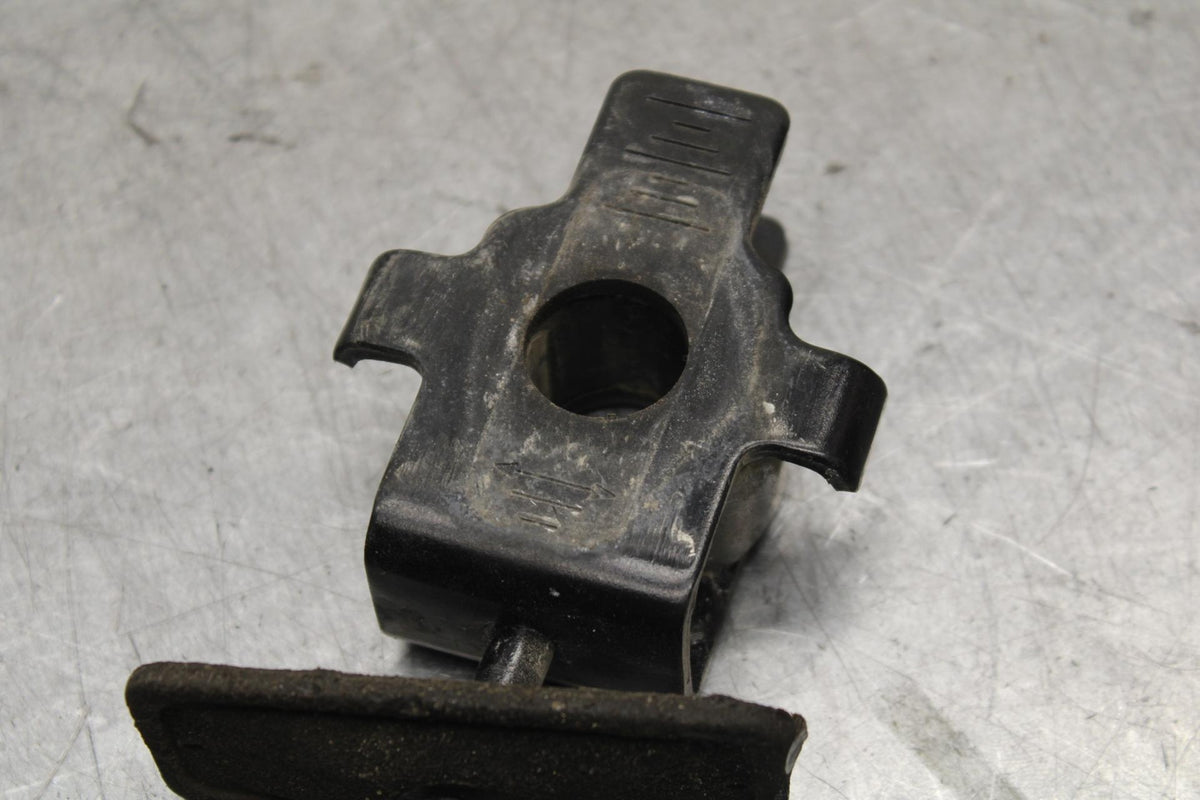 2008 Honda CBF1000 SWINGARM CHAIN TENSIONER ADJUSTMENT BRACKET SET PAIR  BB641