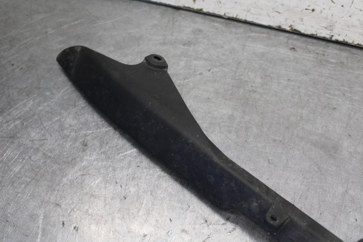 09-12 KAWASAKI NINJA ZX6R REAR BACK DRIVE CHAIN GUARD COVER SHIELD BB698