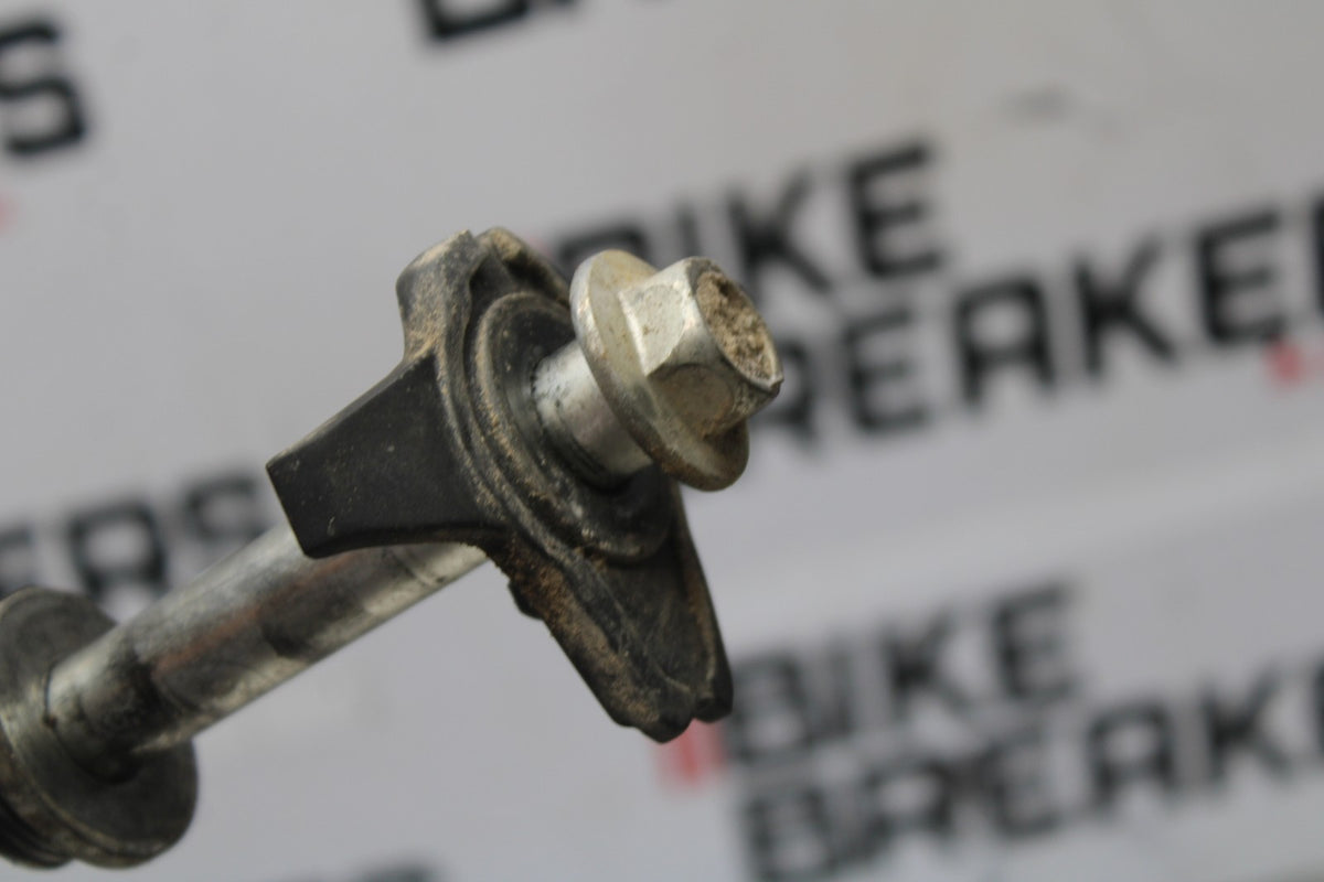 23-26 KAWASAKI NINJA ZX4RR REAR AXLE BACK WHEEL RIM PIVOT BOLT AXEL BB898