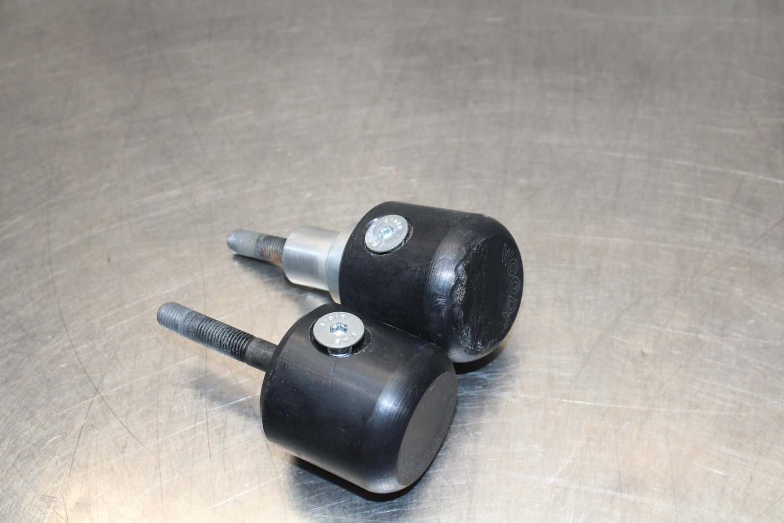 08-10 SUZUKI GSXR 600 WOODCRAFT FRAME SLIDERS SET BB202