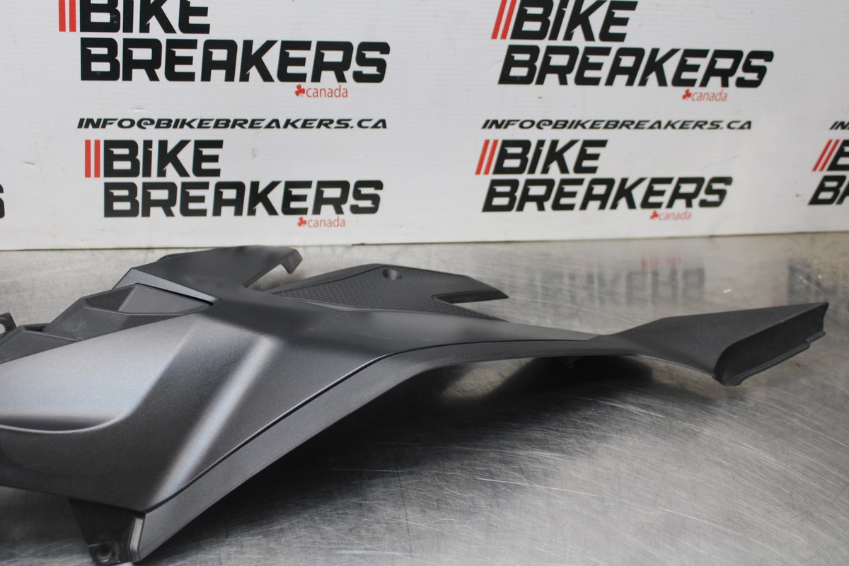 23-26 KAWASAKI NINJA ZX4RR RIGHT FRONT UPPER MID SIDE FAIRING COWL PLASTIC BB00