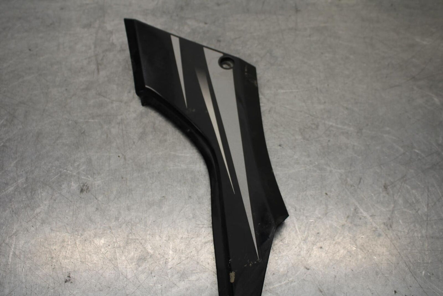 15-16 KAWASAKI EX300 LEFT FRONT SIDE SEAT SADDLE PANEL TRIM COWL FAIRING BB635