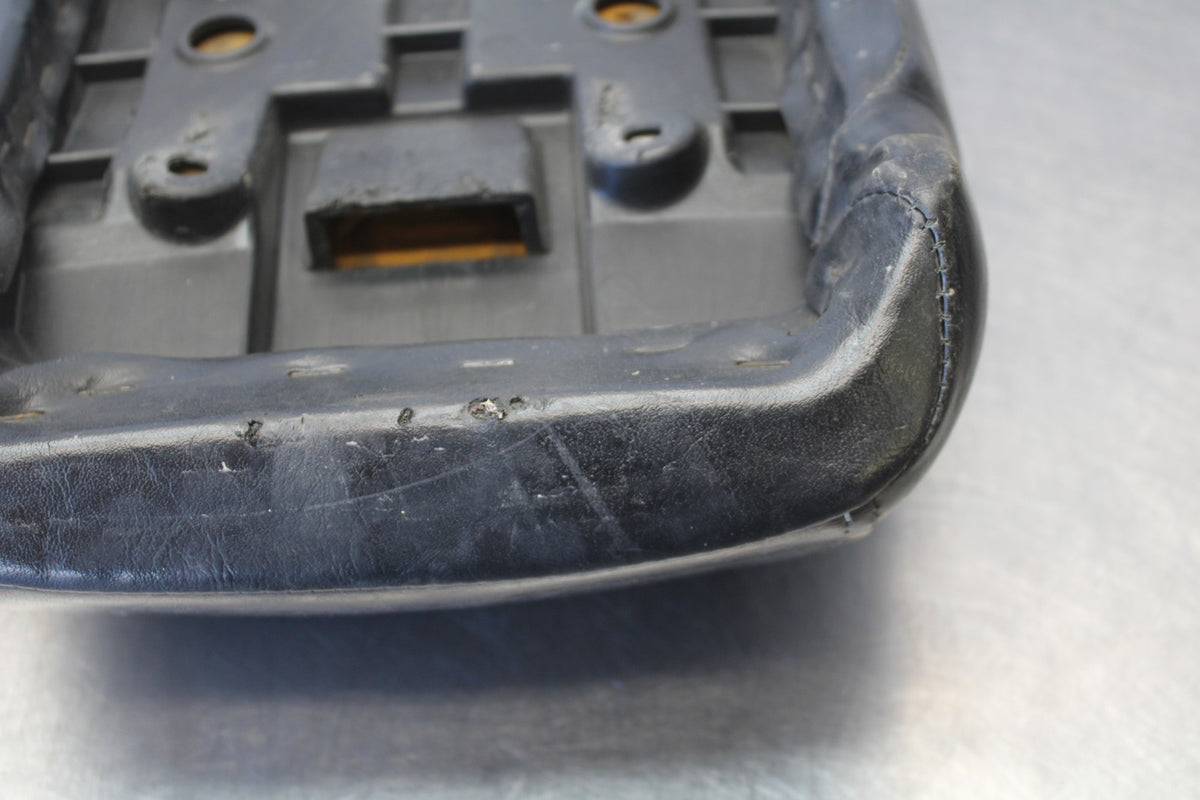 2006 Suzuki Boulevard C90 REAR BACK PASSENGER SEAT BB849