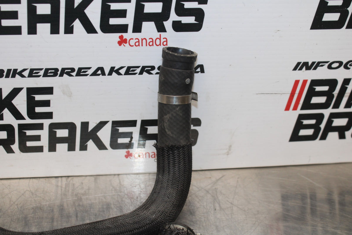 08-10 SUZUKI GSXR 600 RADIATOR HOSES ENGINE COOLANT WATER PIPES HOSE BB765