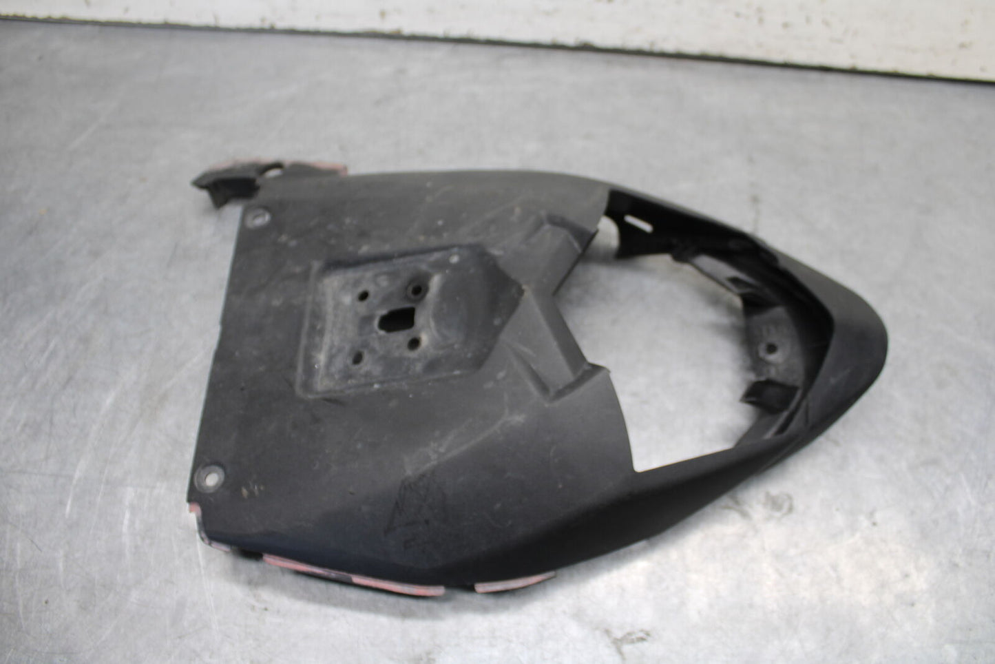 09-12 KAWASAKI NINJA ZX6R REAR TAILLIGHT BRAKE LIGHT TRIM BB640