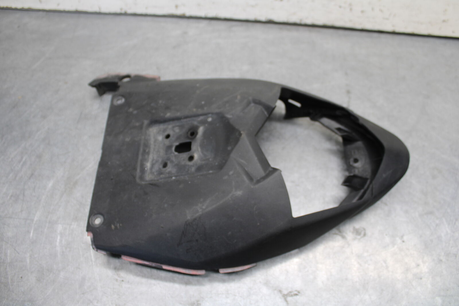 09-12 KAWASAKI NINJA ZX6R REAR TAILLIGHT BRAKE LIGHT TRIM BB640