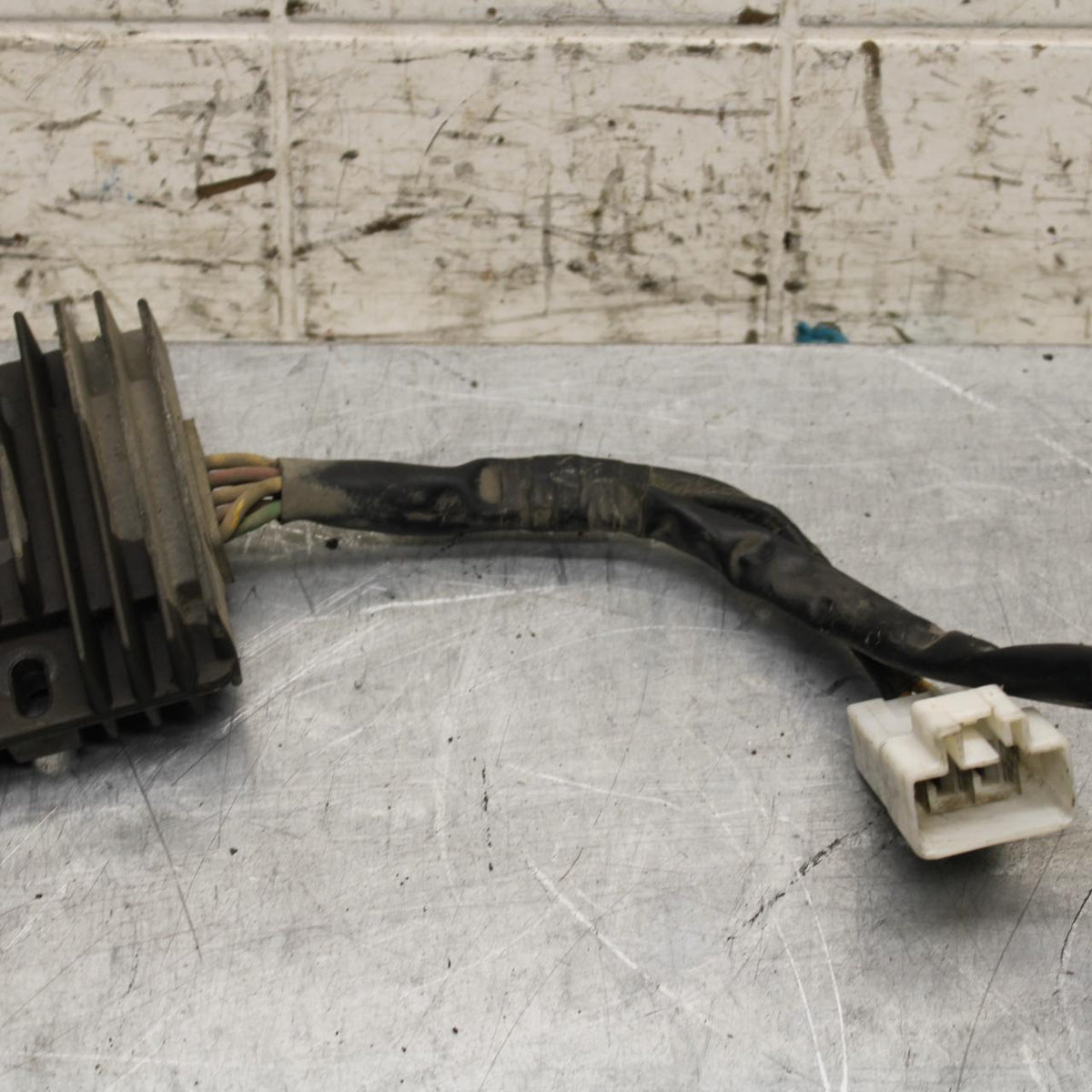 2005 Honda CBR600RR RECTIFIER VOLTAGE REGULATOR 31600-MEE-872 BB564