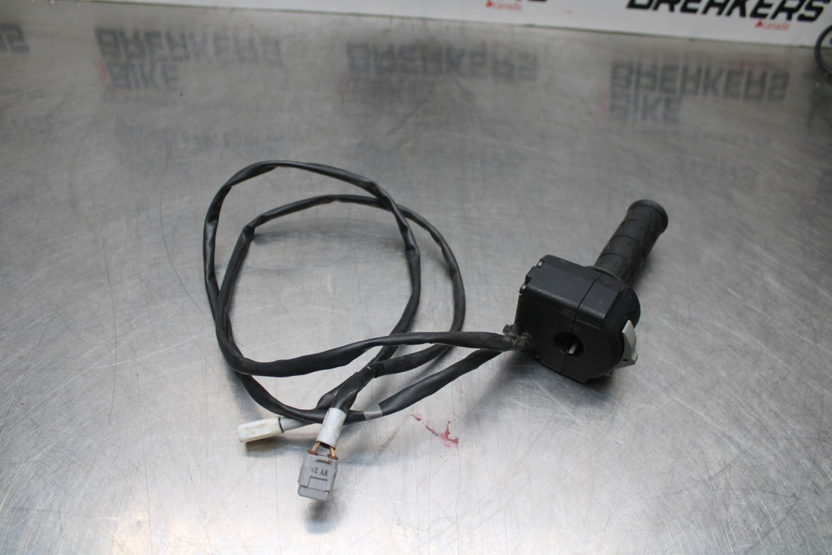 22 KAWASAKI NINJA 1000SX RIGHT CLIP ON HANDLE KILL OFF START SWITCHES BB780