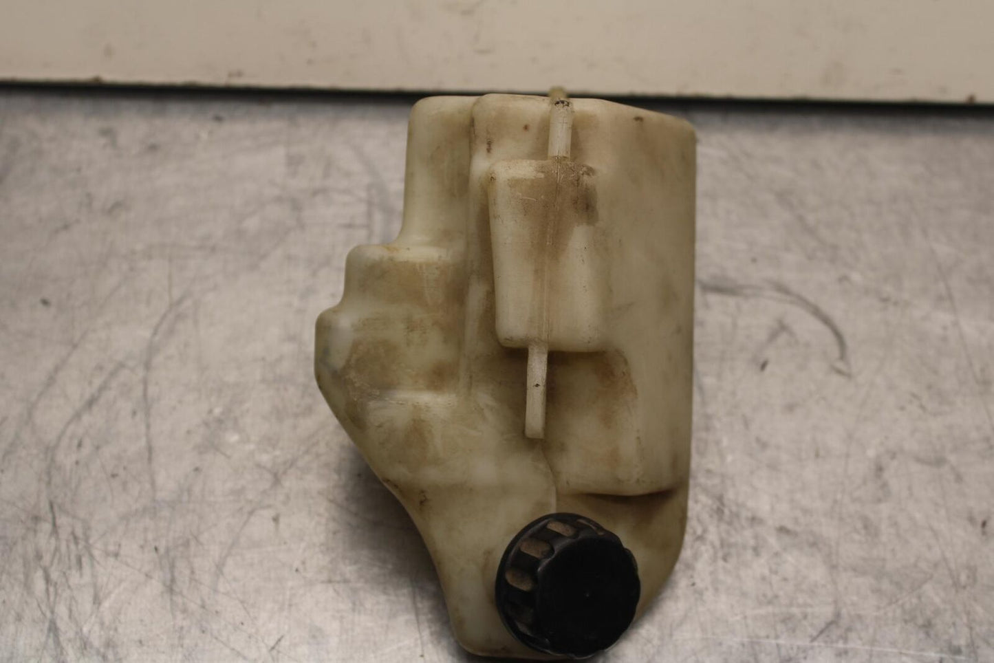 1985 Kawasaki Ninja 900R ZX900A COOLANT WATER TANK RESERVOIR BOTTLE BB84