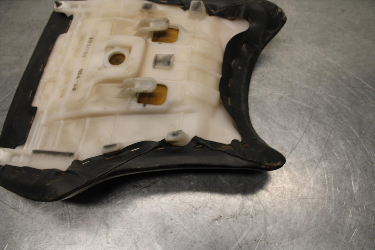 03-04 HONDA CBR600RR FRONT DRIVERS SEAT PAD SADDLE PILLION 77100-MEE-000 BB614
