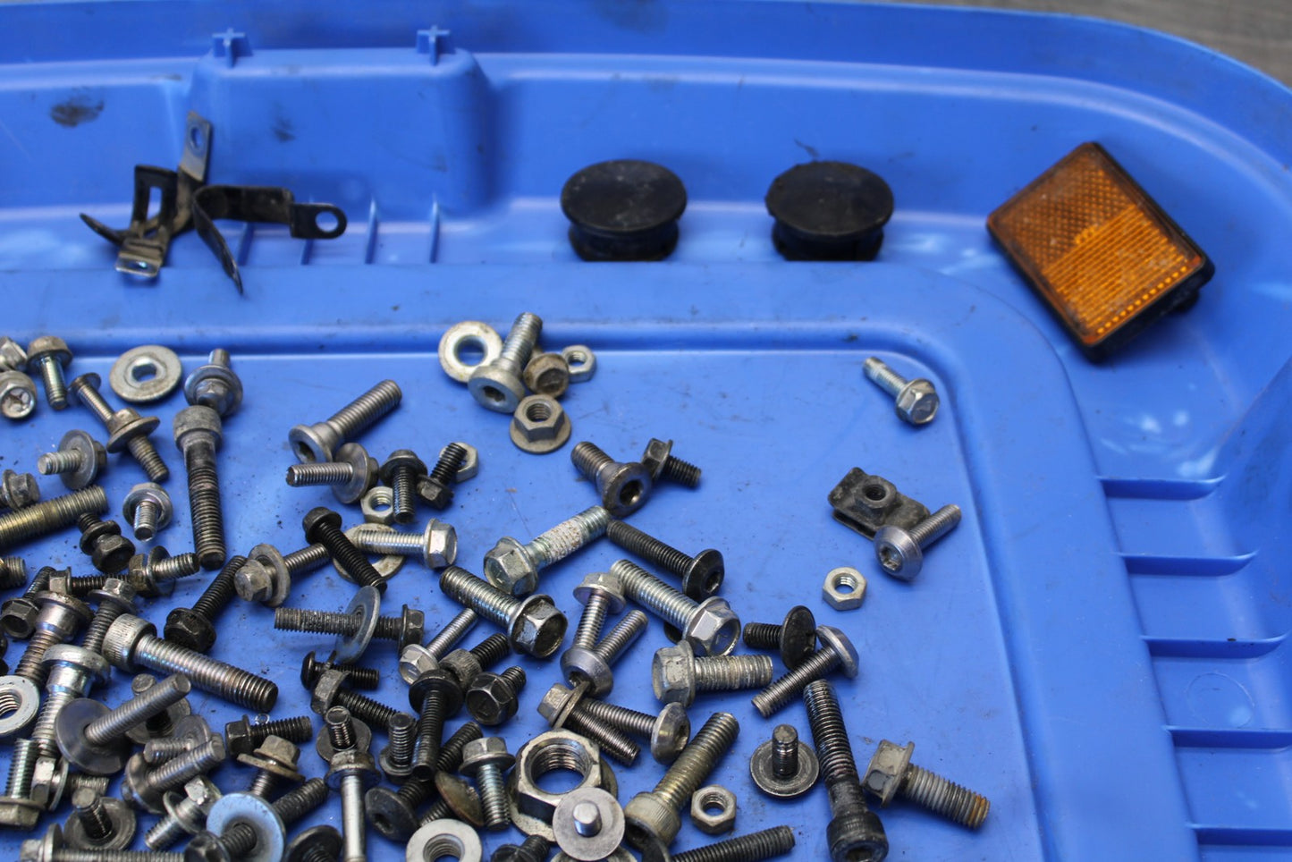 08-18 KAWASAKI KLR650 MOUNTING BOLTS HARDWARE MOTOR SCREWS BB183