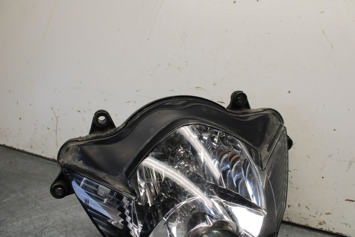 06-07 SUZUKI GSXR 600 FRONT HEADLIGHT HEAD LIGHT LAMP BB243