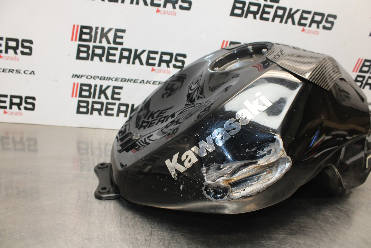 08 KAWASAKI NINJA ZX10R GAS TANK FUEL CELL PETROL RESERVOIR BB201