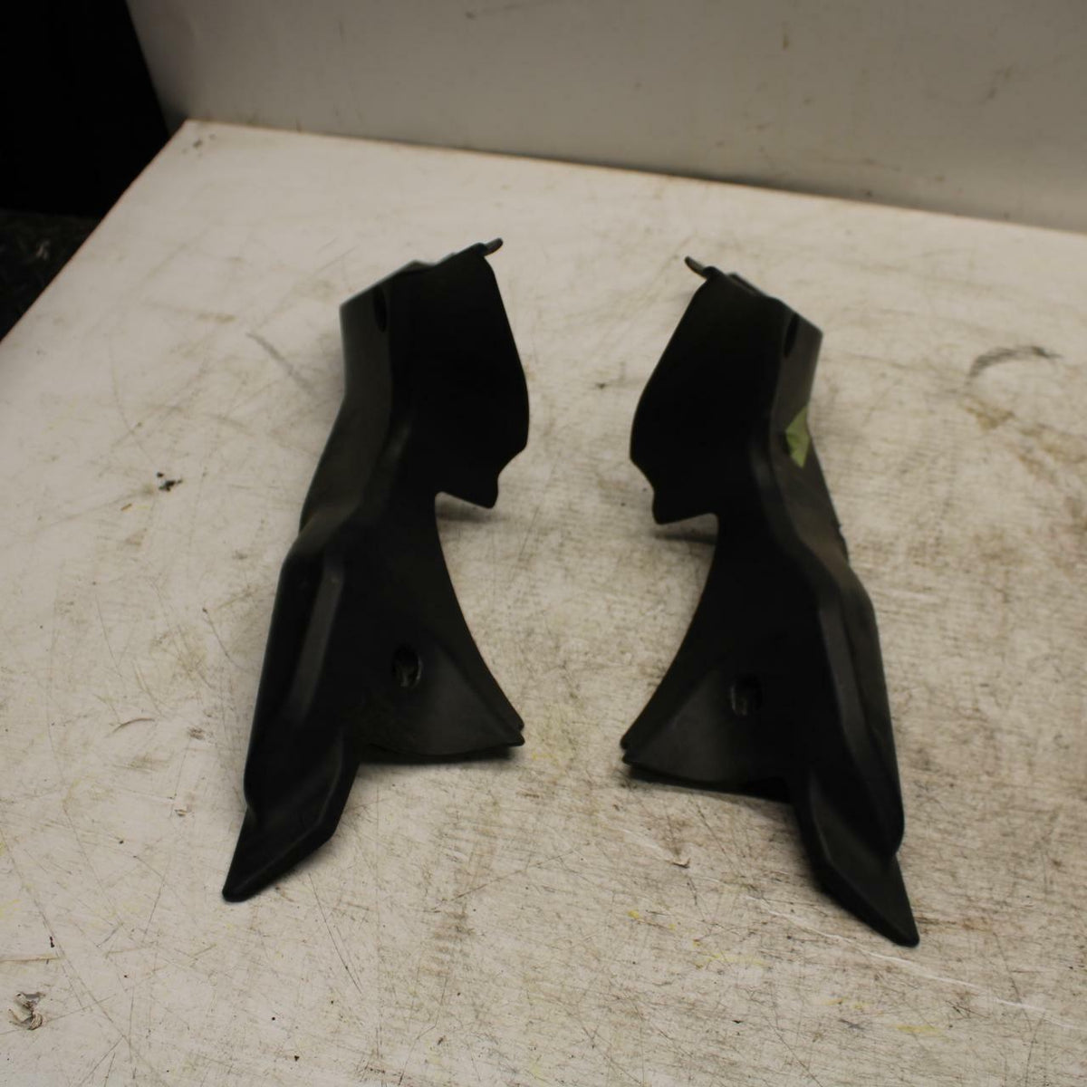 08-10 DUCATI 848 RIGHT LEFT FRONT DUCT COVERS PANELS COWLS BB369