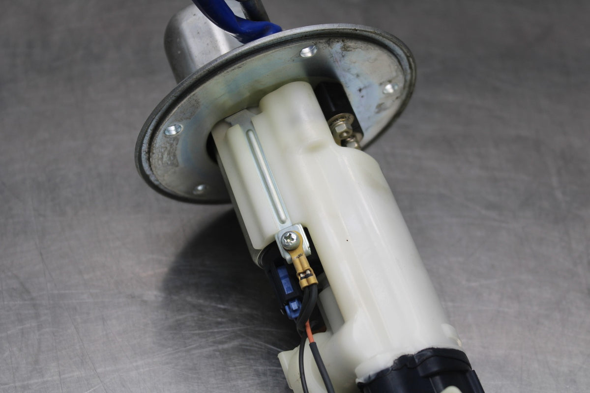 06-07 SUZUKI GSXR 600 FUEL PUMP GAS PETROL SENDER UNIT BB822