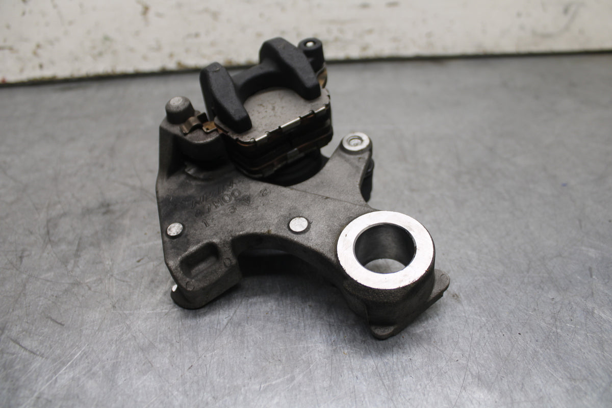 13 SUZUKI GSXR750 REAR BACK BRAKE CALIPER W MOUNT BRACKET BB110