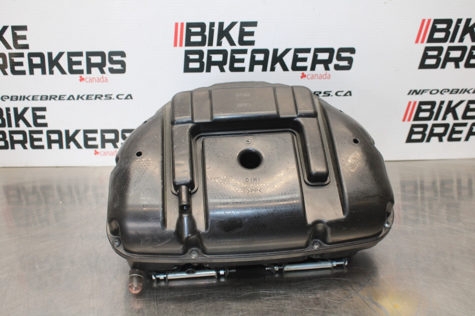 08-10 SUZUKI GSXR 600 AIRBOX AIR INTAKE FILTER BOX BB202