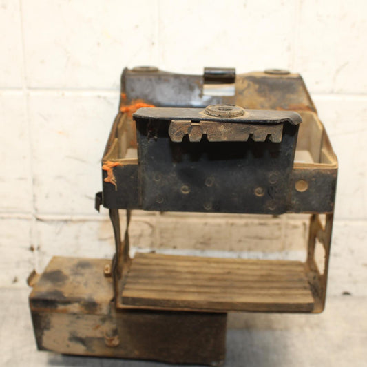 75 SUZUKI GT 550 REAR BATTERY BOX TRAY TOOL HOLDER BB67