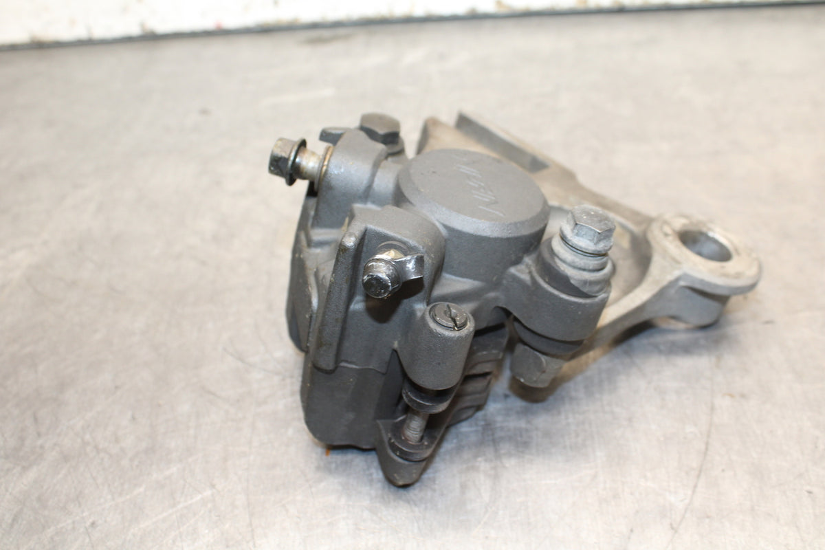 01-06 HONDA CBR600F4I REAR BACK BRAKE CALIPER W MOUNT BRACKET BB115