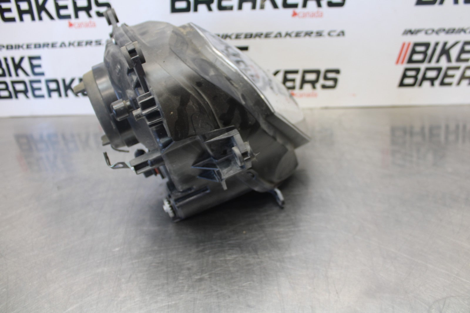 07 SUZUKI GSXR1000 FRONT HEADLIGHT HEAD LIGHT LAMP 35100-21H00-999 BB770