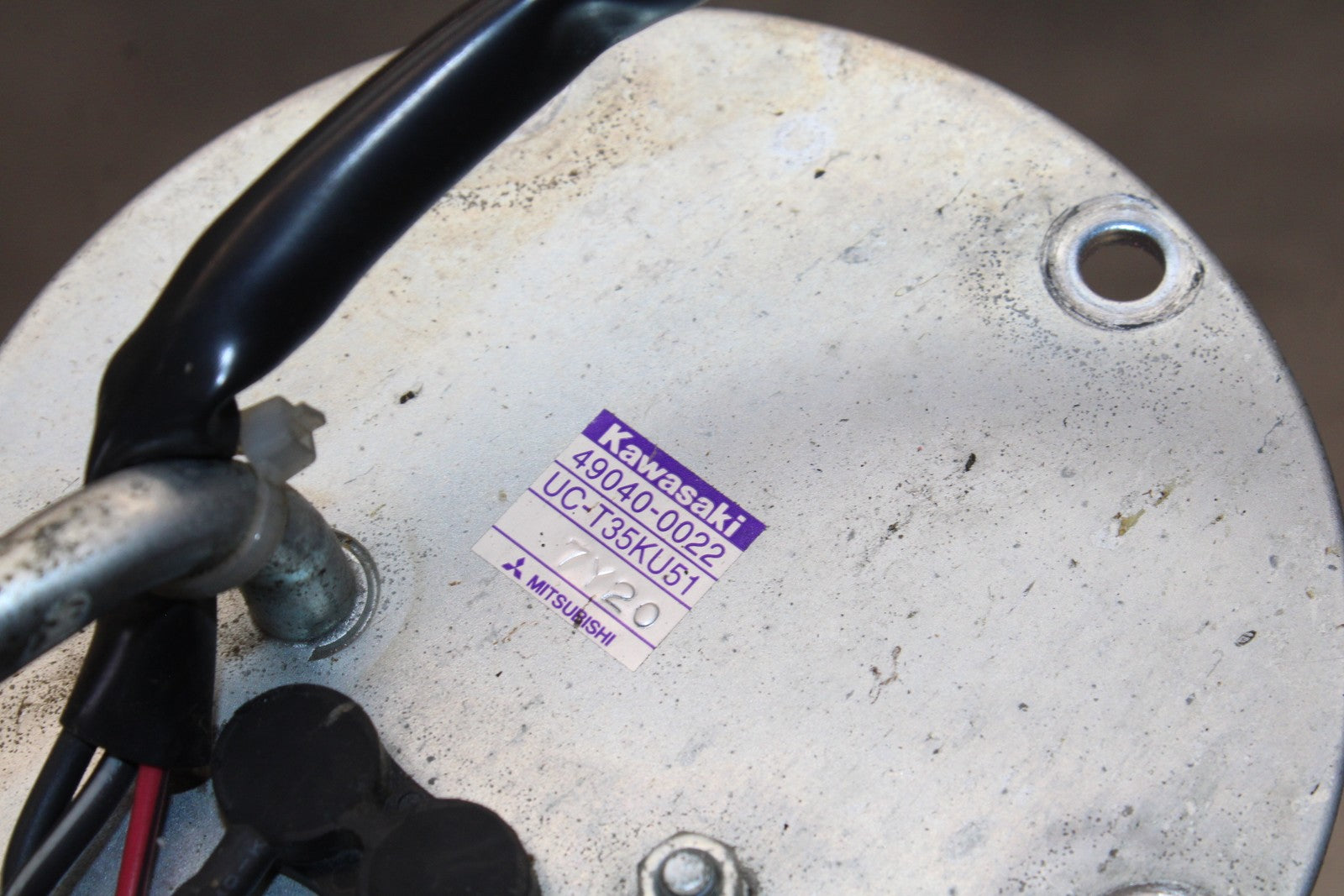 08 KAWASAKI VULCAN 900 FUEL GAS PUMP BB184